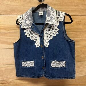 Vintage grandma core blue denim vest with lace trim details